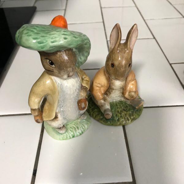 Vintage Beatrix Pottery by Royal Albert 1989 Benjamin bunny and Benjamin bunny sat on a bank collectible display