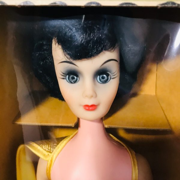 Vintage Cleopatra Doll by Abeta Doll & Toy Company 1962 Original Box Brooklyn NY Excellent displayed only in box doll