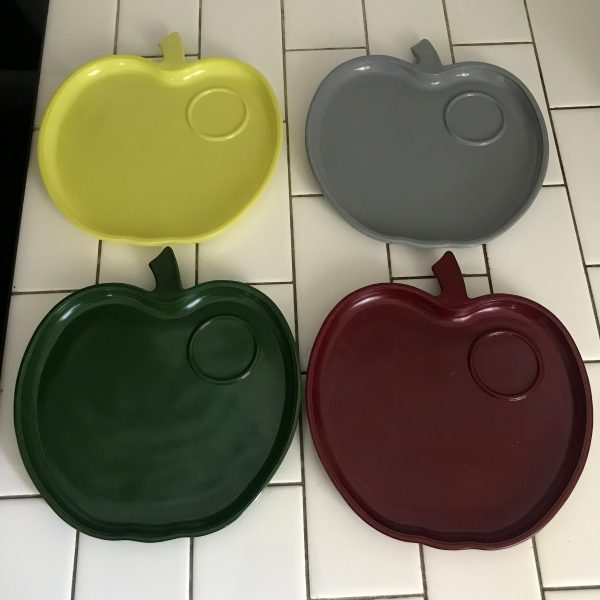 Vintage Coffee cups on Apple shaped snack plates Hazel Atlas 4 colors green yellow gray burgundy all mint collectible kitchen display