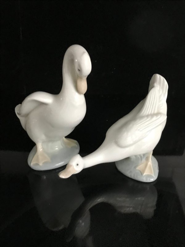 Vintage Nao Lladro Duck Pair Beautiful desgn and detail collectible farmhouse cottage display cabin lodge farm