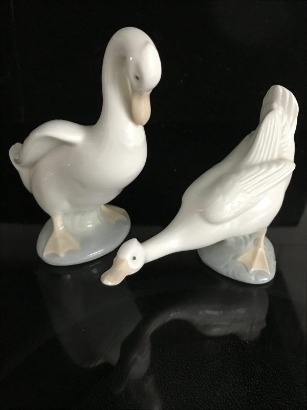 Vintage Nao Lladro Duck Pair Beautiful desgn and detail collectible farmhouse cottage display cabin lodge farm