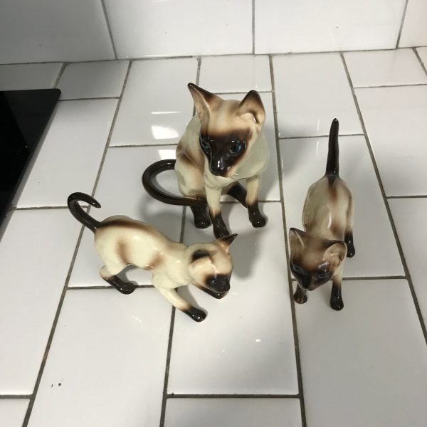 Vintage Siames Cat Figurines collectible display mid century mother with 2 kittens brown & beige darling eyes collectible display farmhouse
